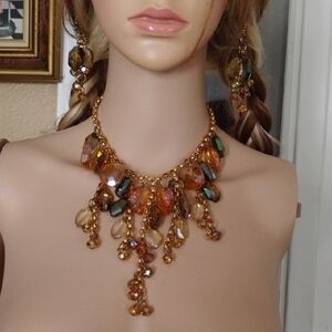 Elegant Gold and Amber Jewelry Set